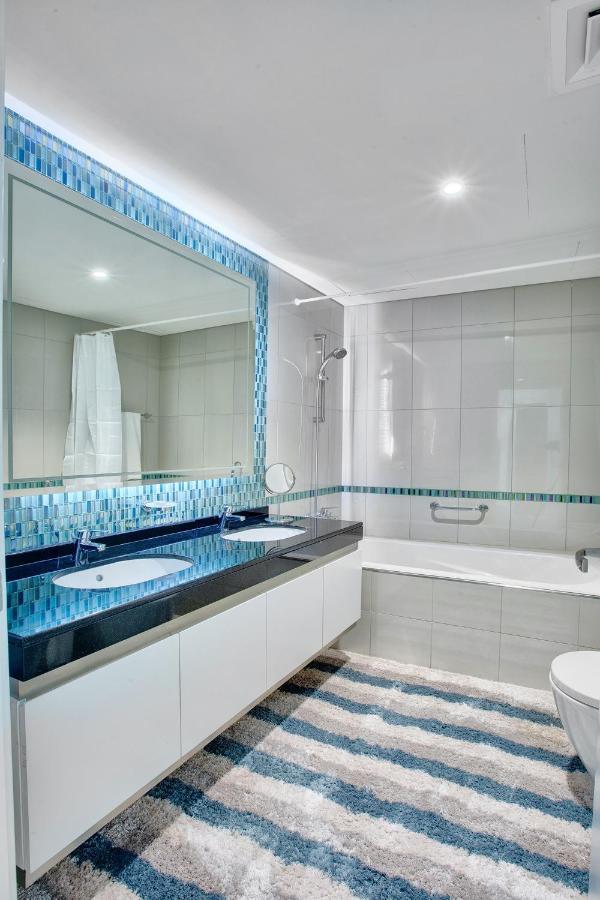 Apartamento Ultra Modern 1Bd In Damac Heights Marina Dubái Exterior foto