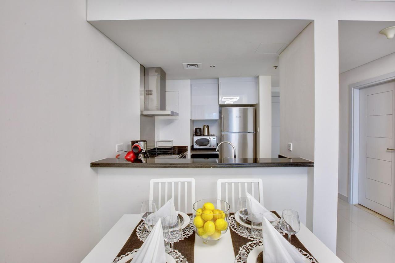 Apartamento Ultra Modern 1Bd In Damac Heights Marina Dubái Exterior foto