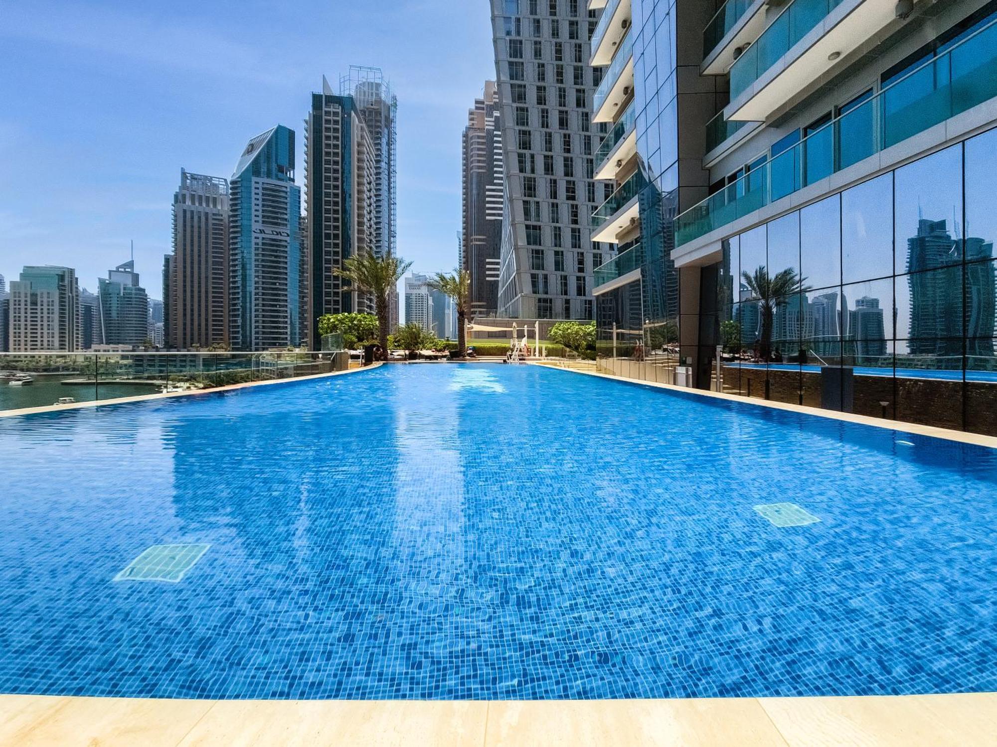 Apartamento Ultra Modern 1Bd In Damac Heights Marina Dubái Exterior foto