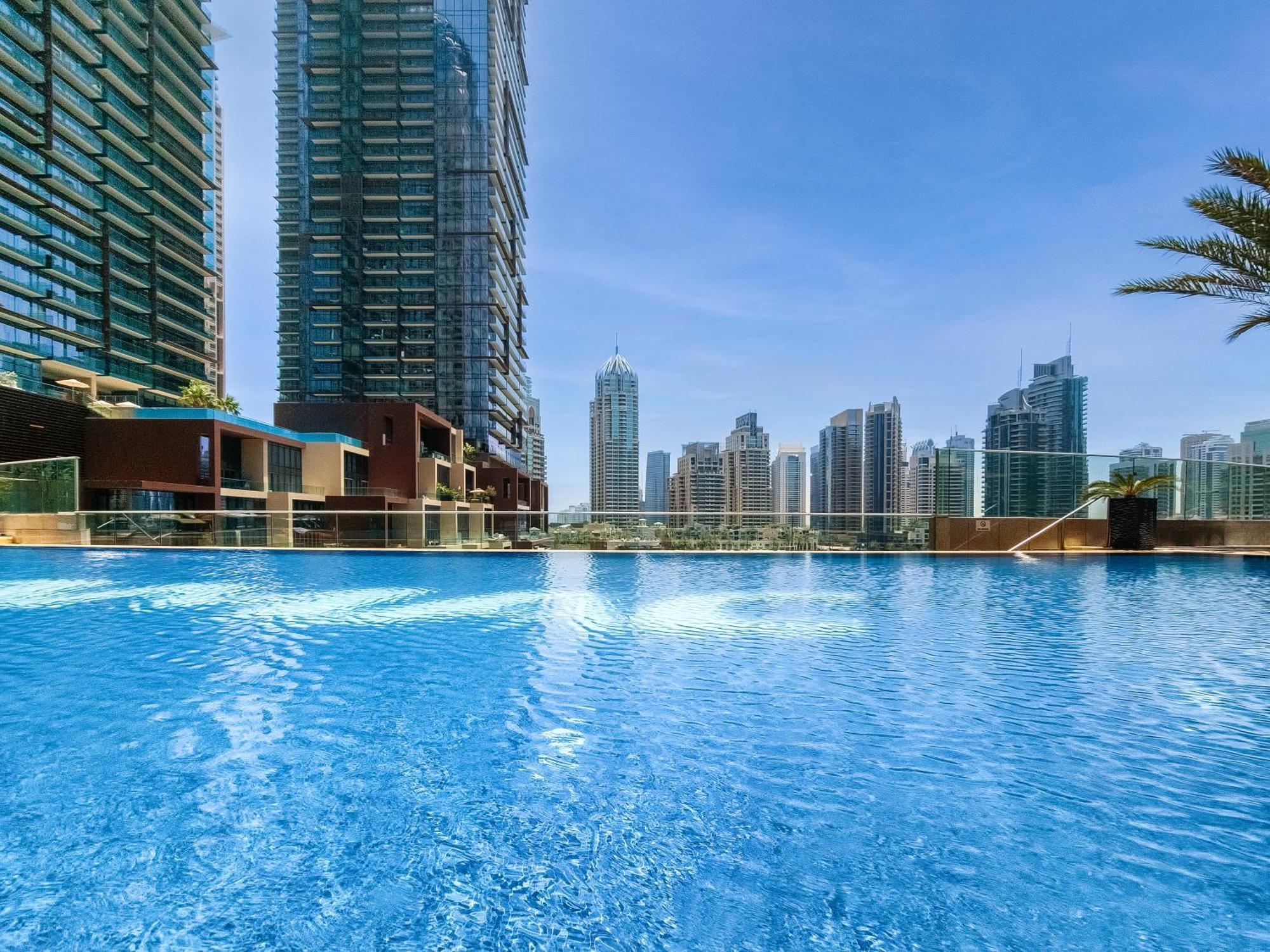 Apartamento Ultra Modern 1Bd In Damac Heights Marina Dubái Exterior foto